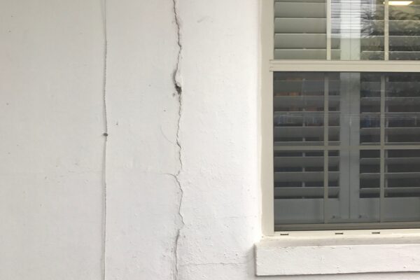 cracks in houston home wall