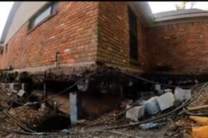 home lifted in houston tx